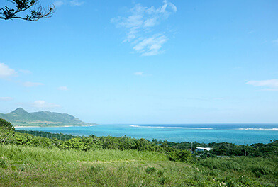 石垣島の東側の海を一望できる玉取崎展望台