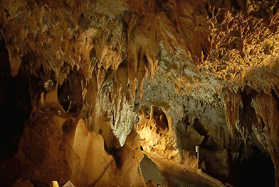 日本最南端の石垣島鍾乳洞